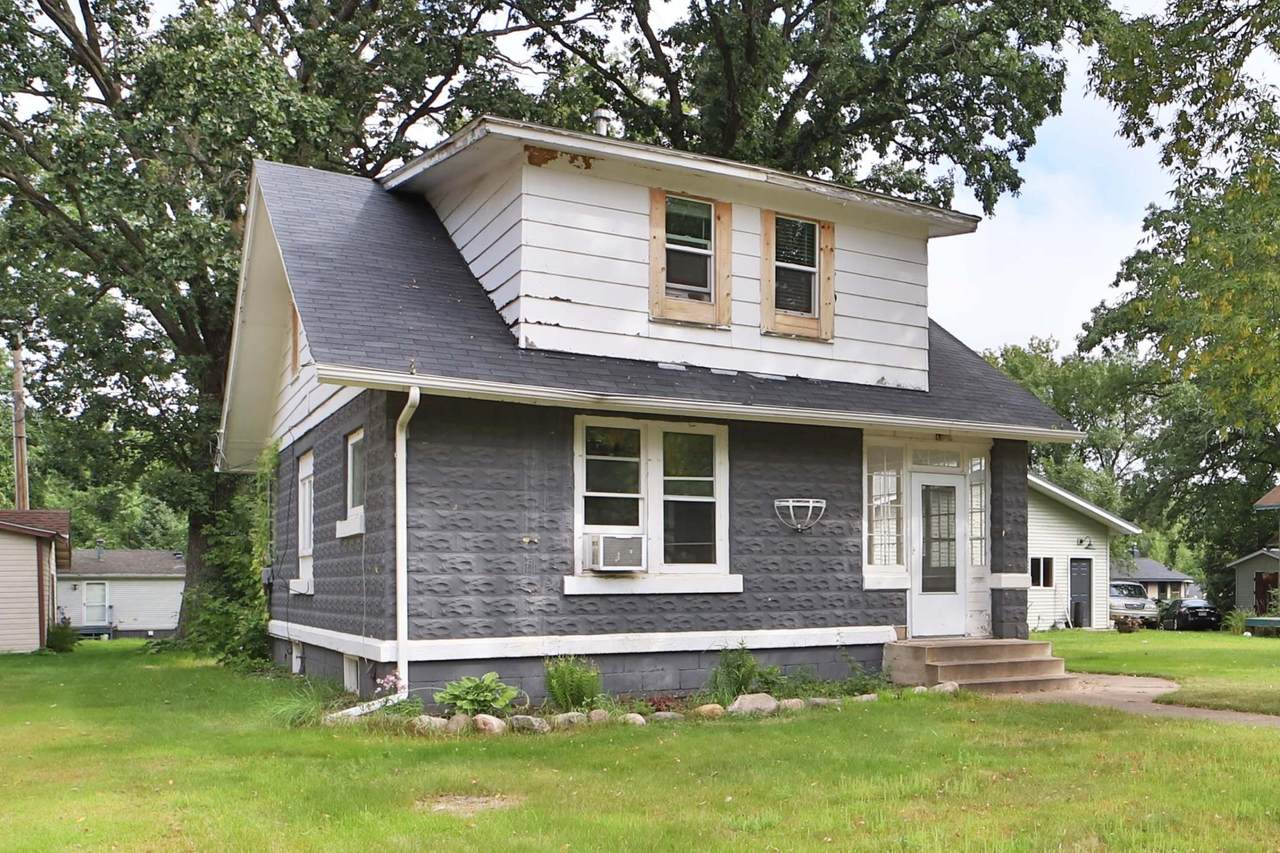 415 1st Street - Photo 1