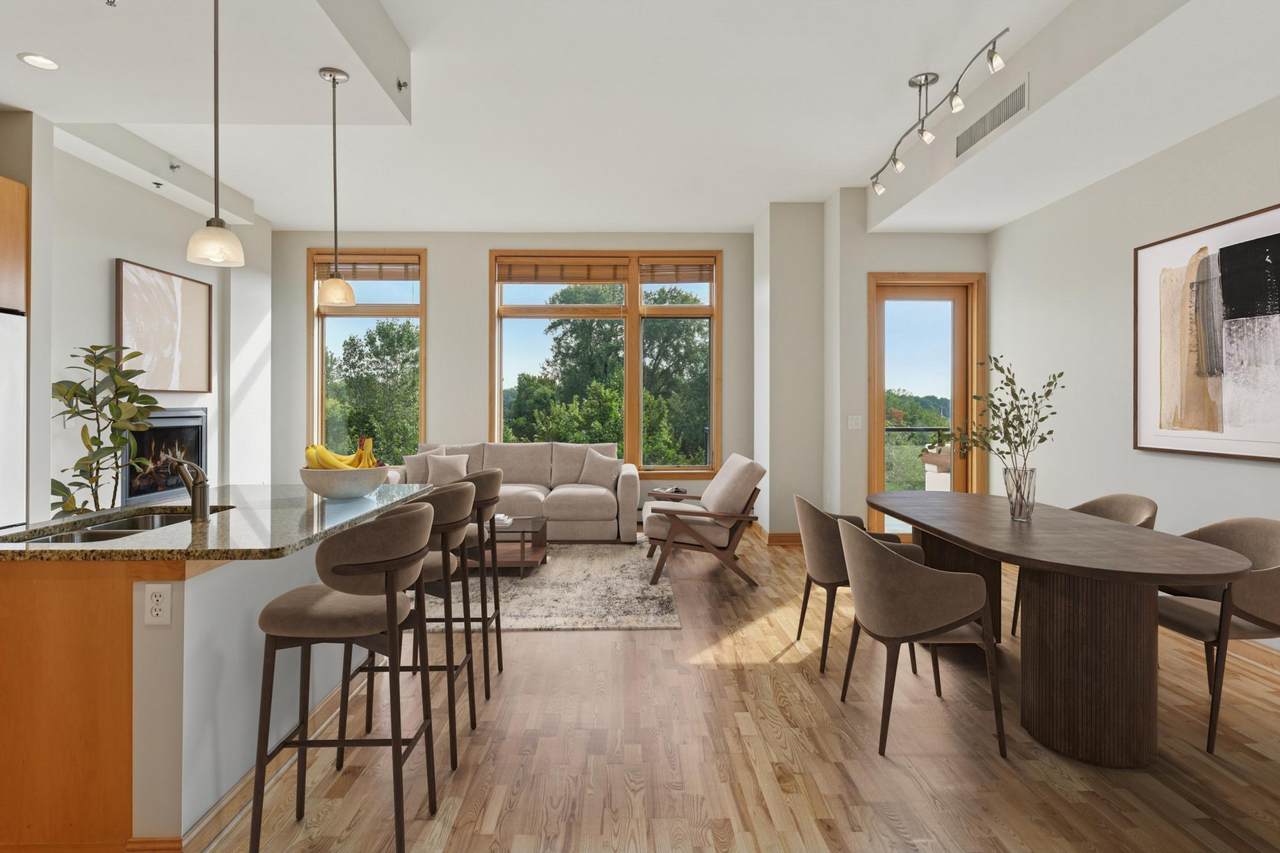 4201 Sunset Drive - Photo 1