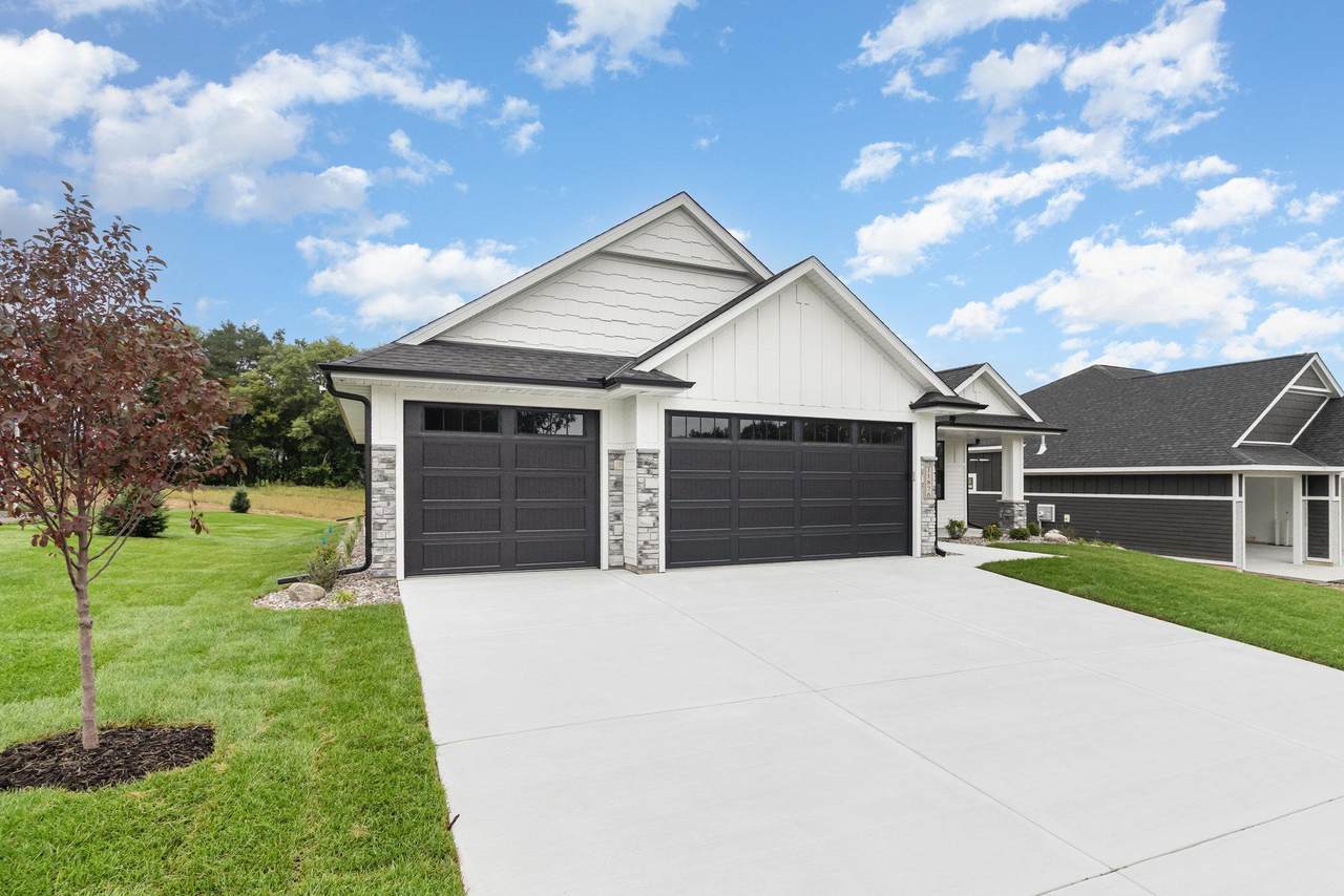 11876 38th Place Ne - Photo 1