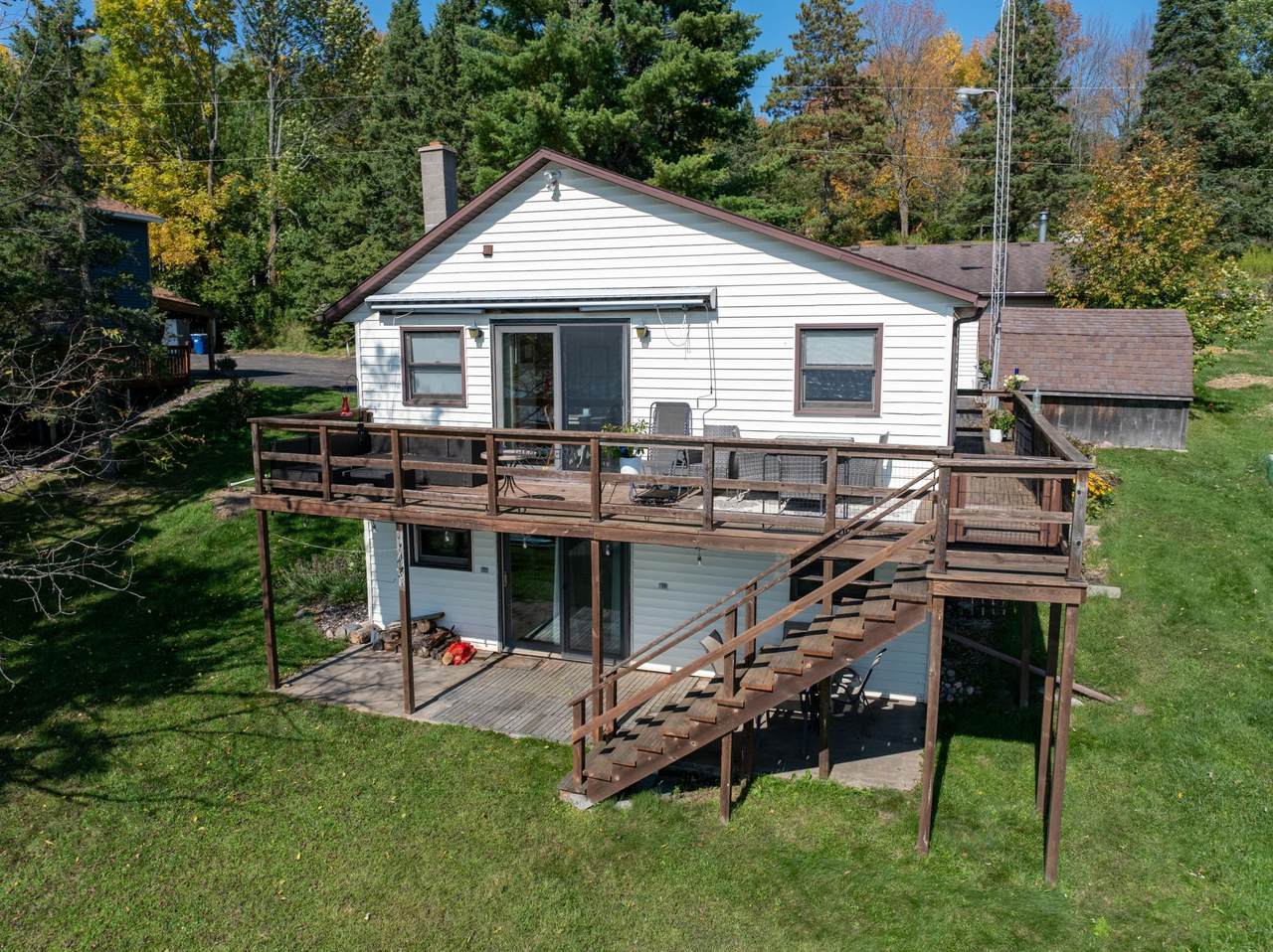 135 Hinman Drive - Photo 1