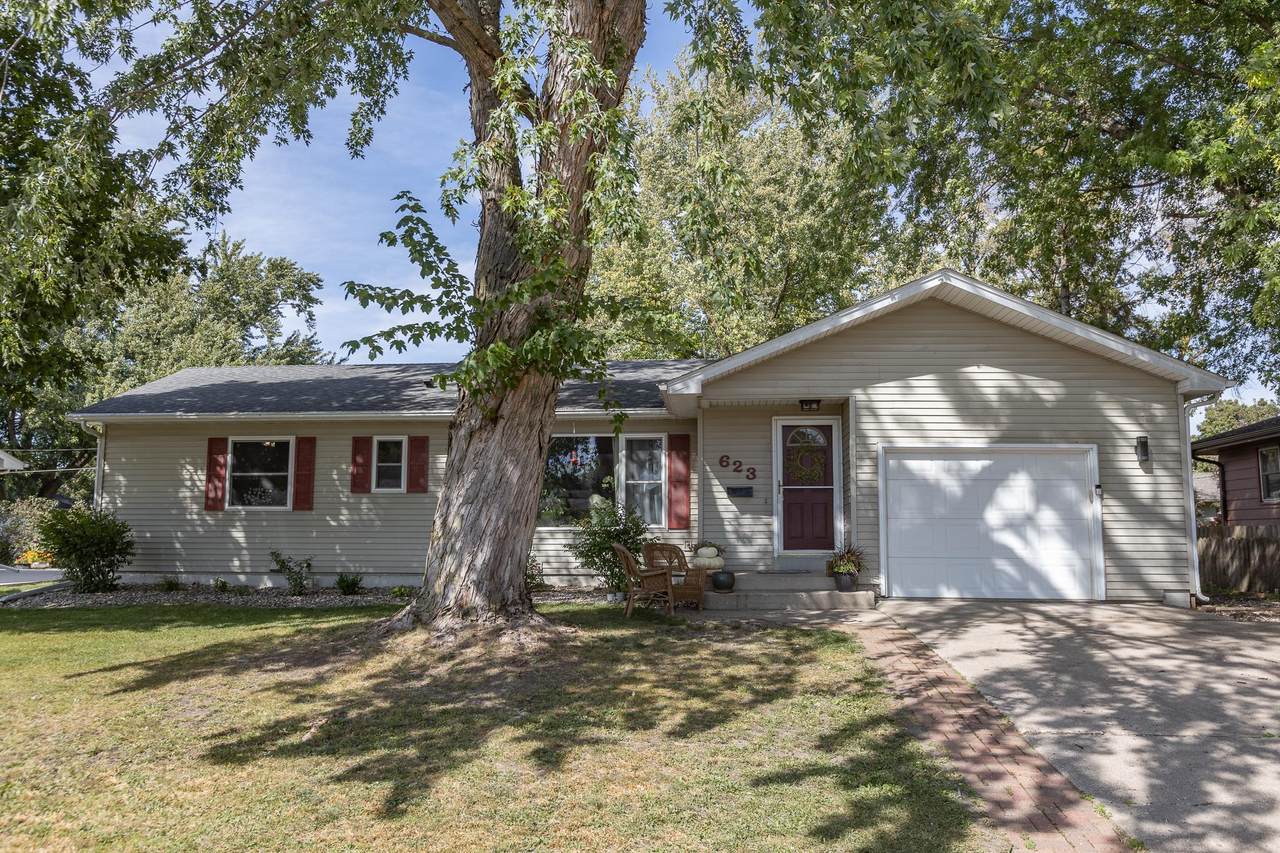 623 Washington Avenue - Photo 1