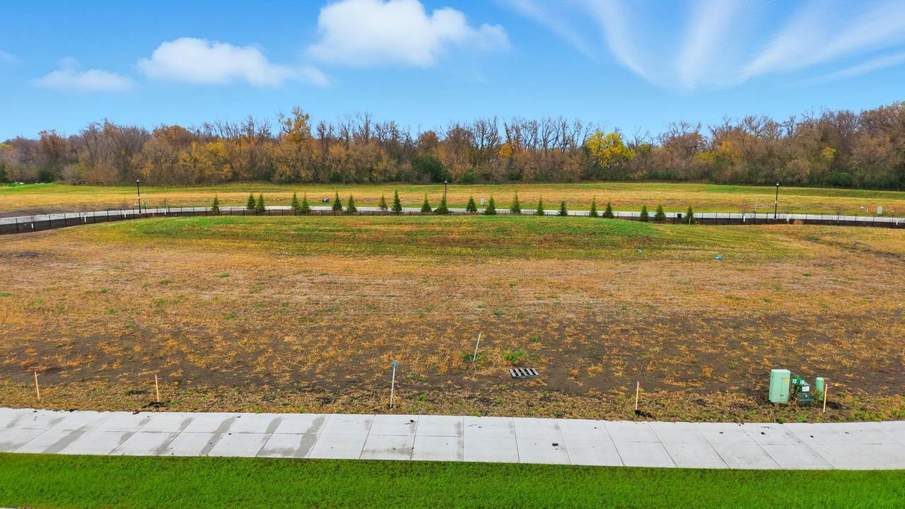 8158 Rivers Edge Lane - Photo 1