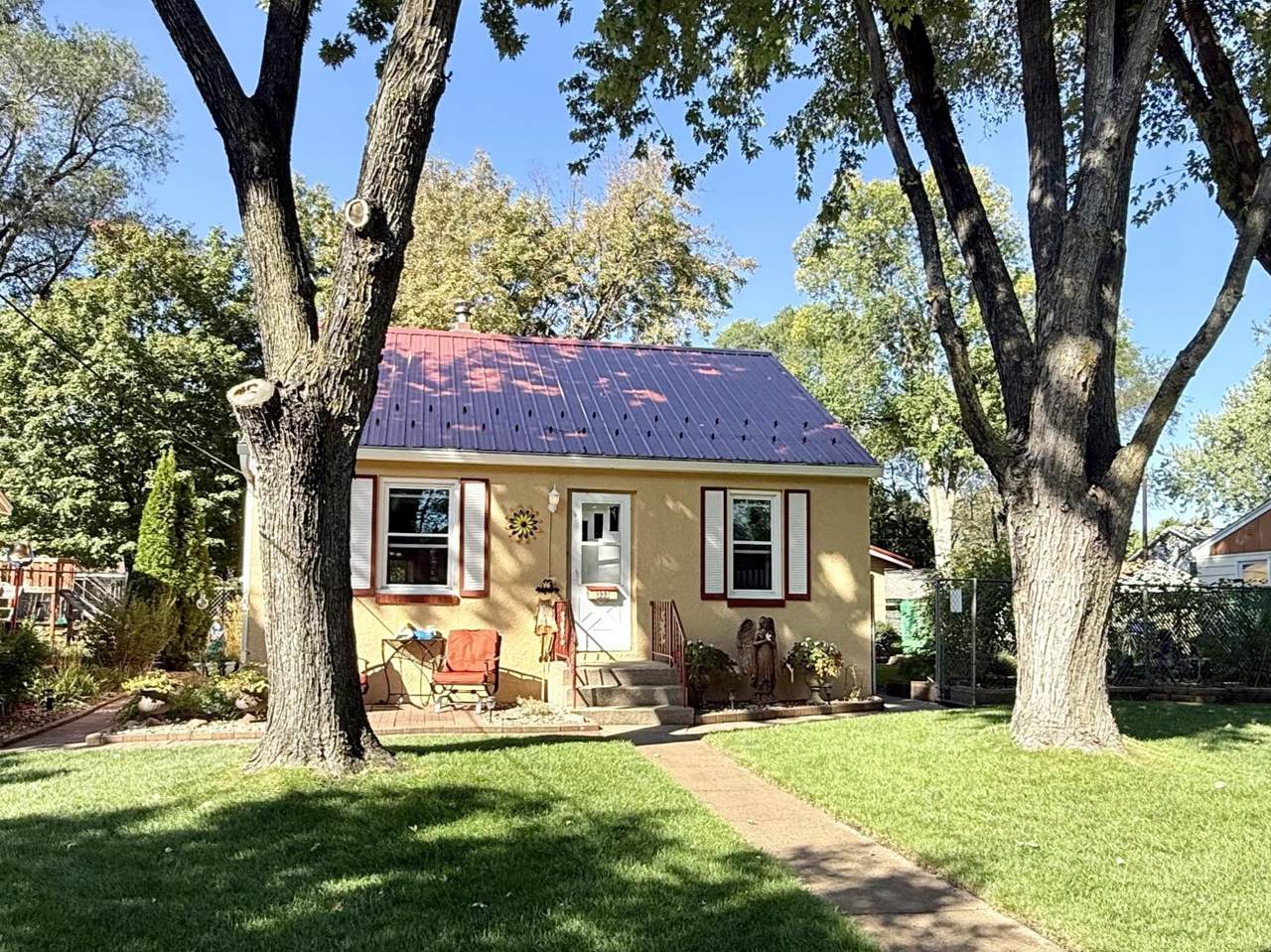 333 28th Avenue - Photo 1