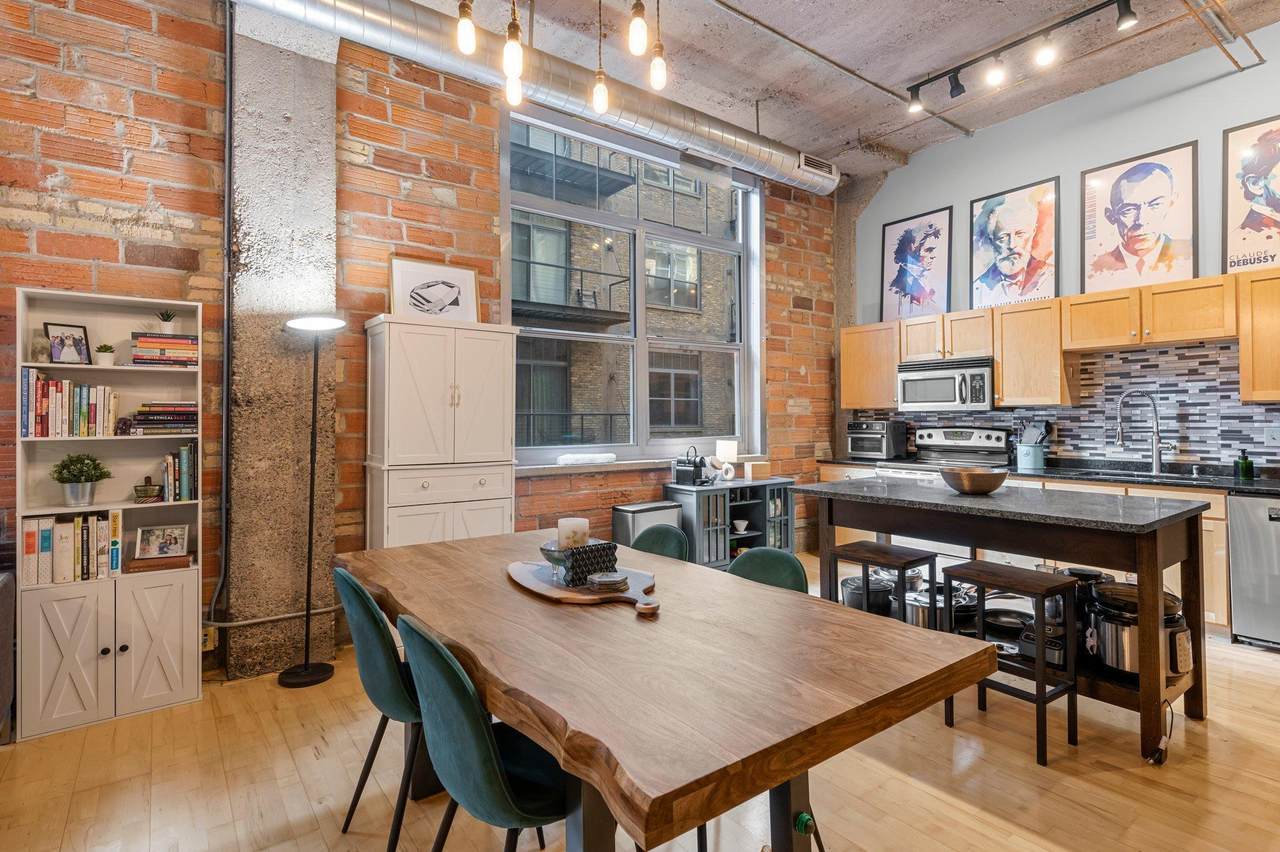 521 7th Street - Photo 1