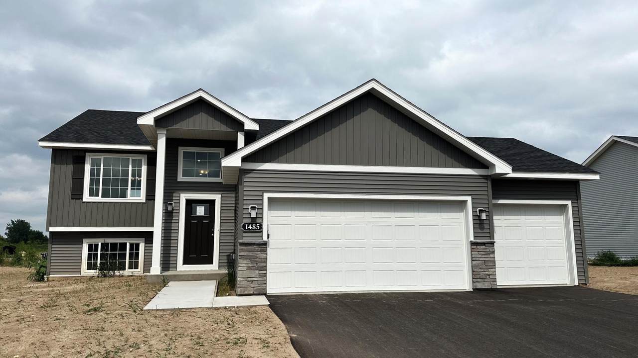 468 Delta Queen Avenue - Photo 1