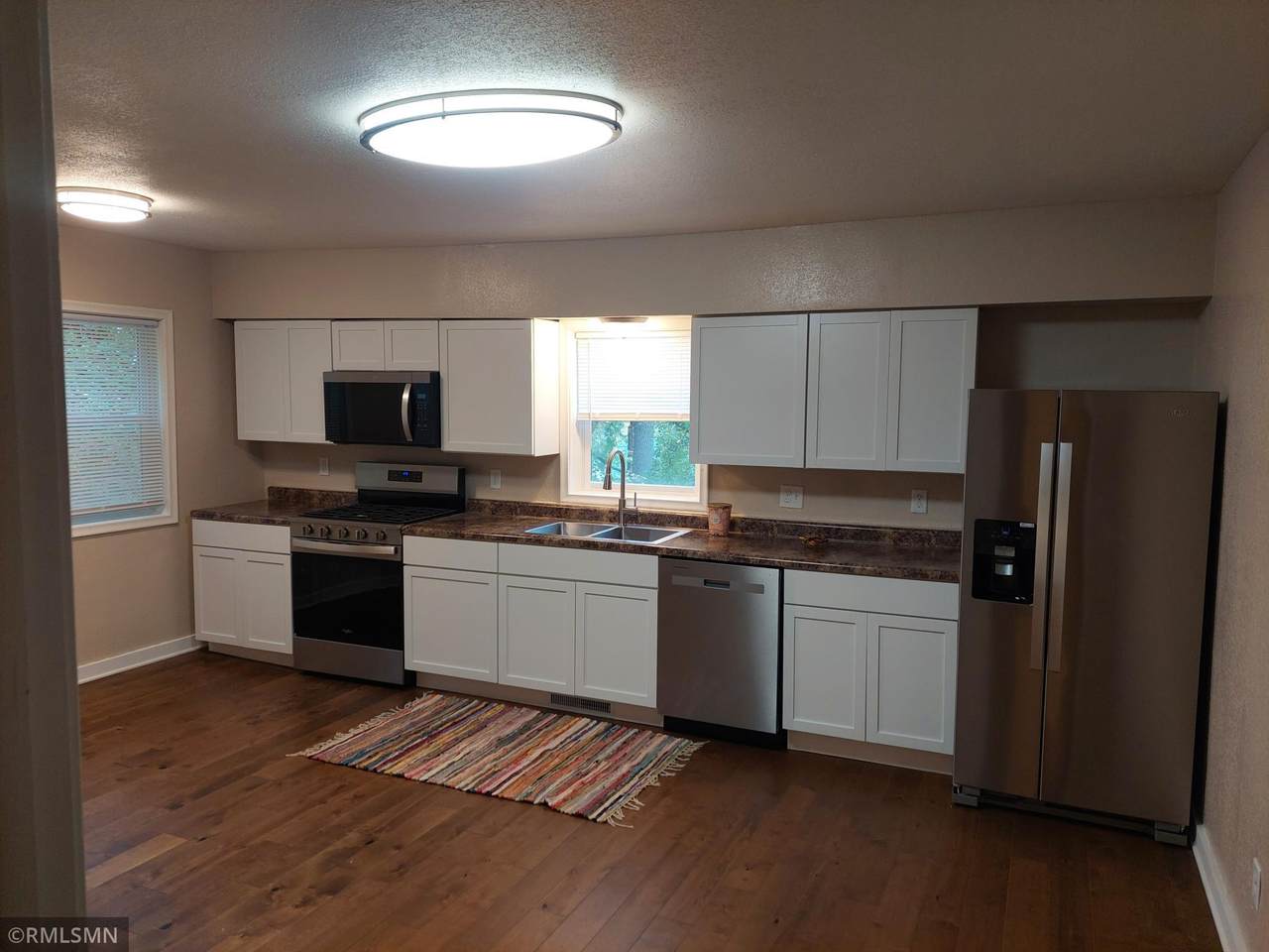 528 20th Street - Photo 1