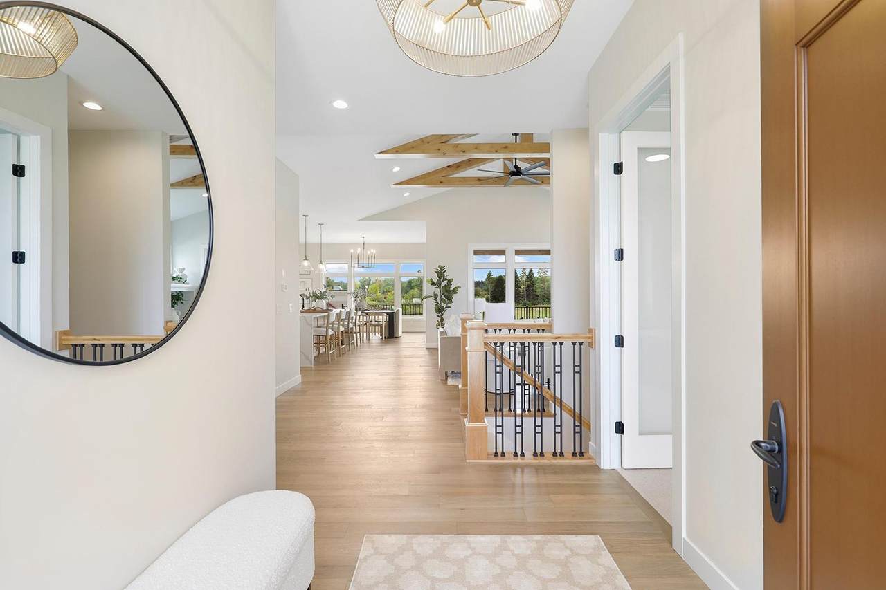 4938 Parkside Circle - Photo 1