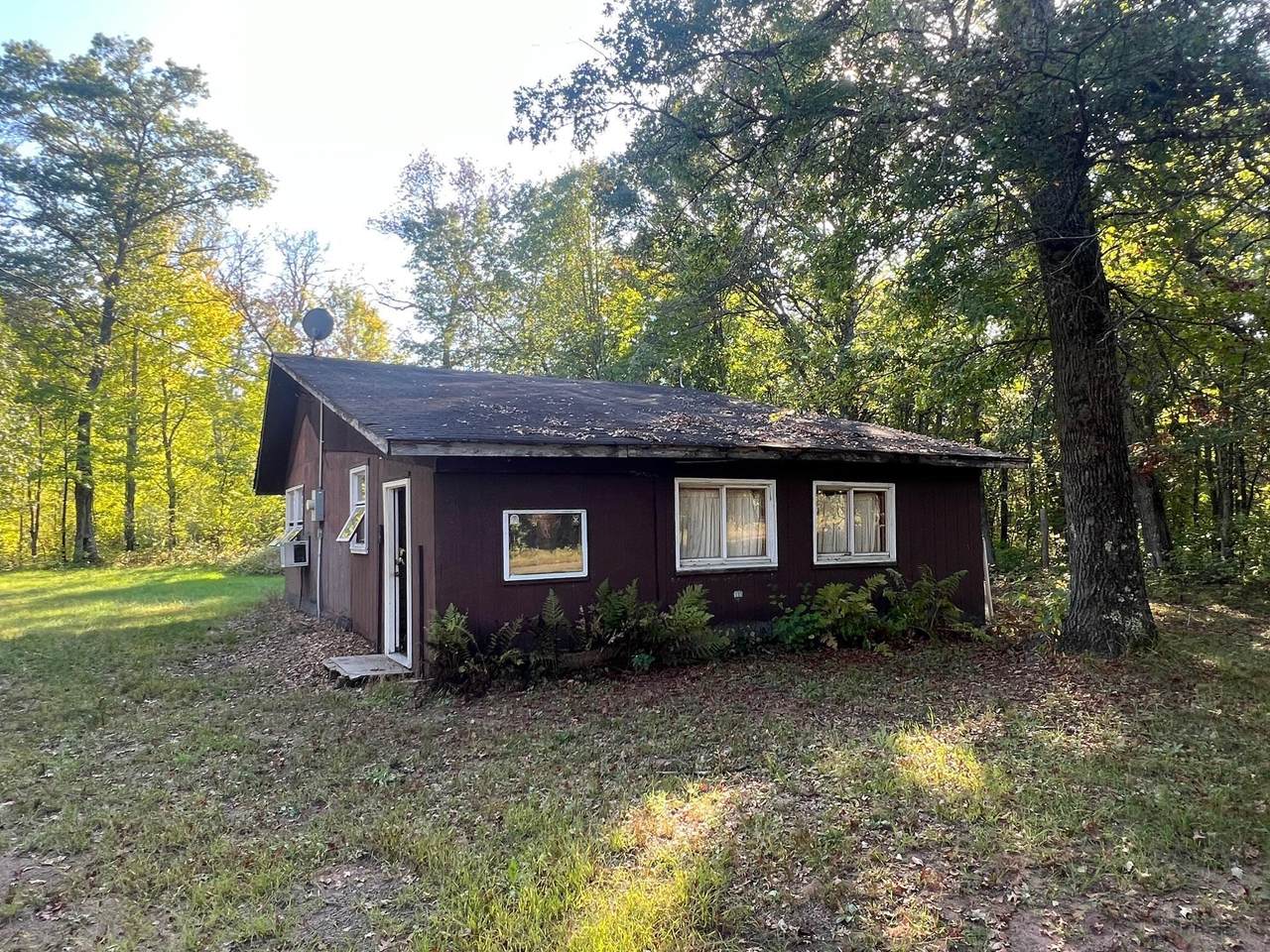 13643 Spaulding Road - Photo 1