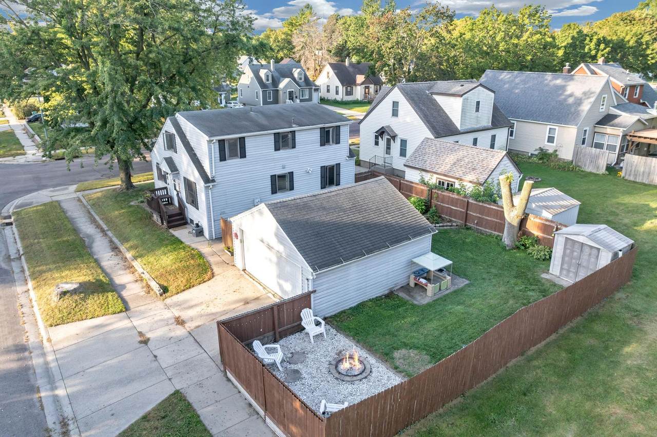 431 Webster Street - Photo 1