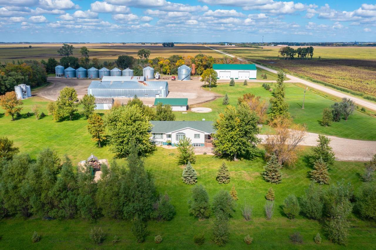 7775 750th Avenue - Photo 1