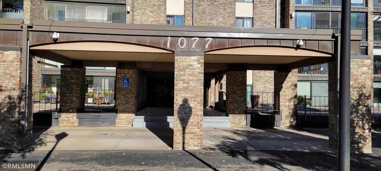 1077 Sibley Memorial Highway - Photo 1