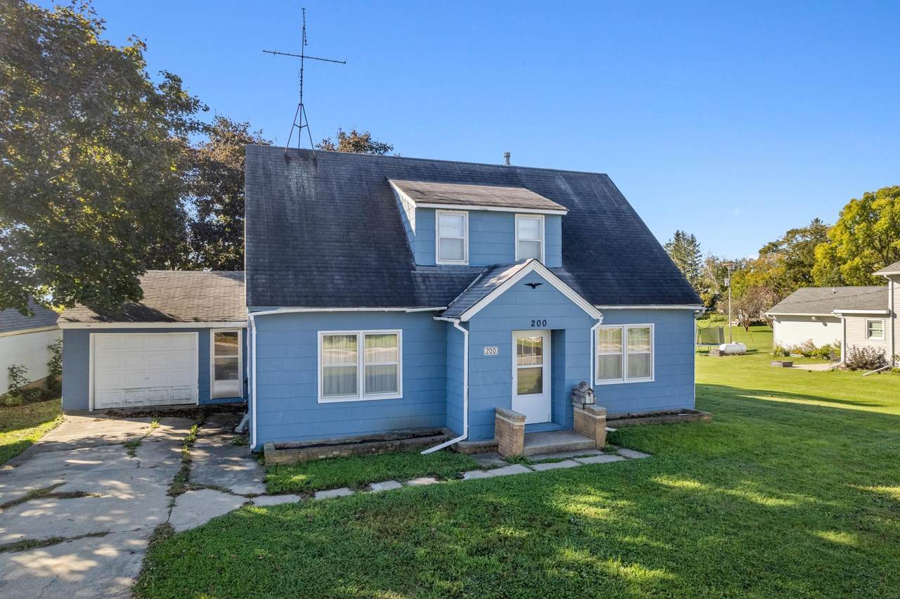 200 1st Street - Photo 1