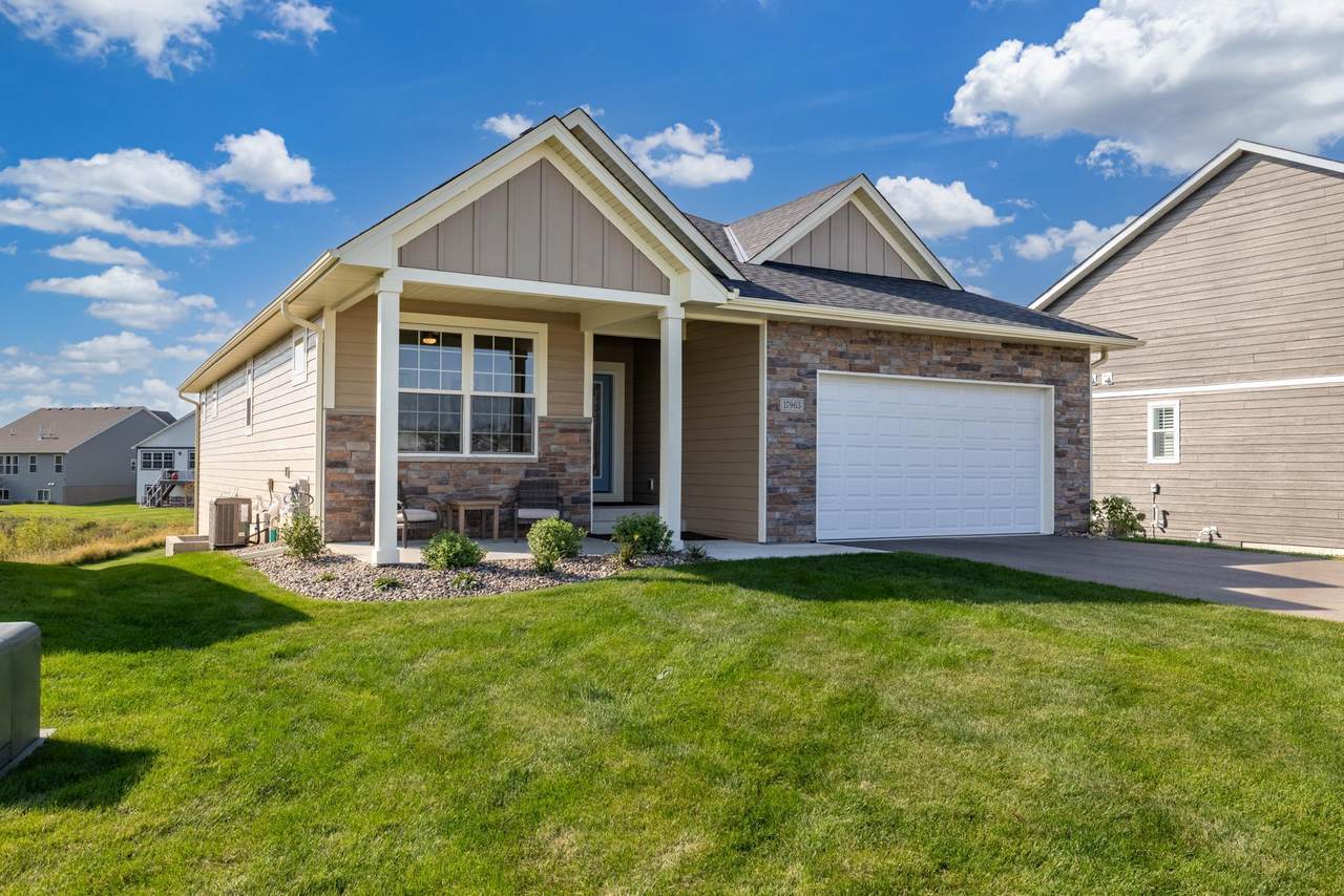 17963 Greenwich Way - Photo 1