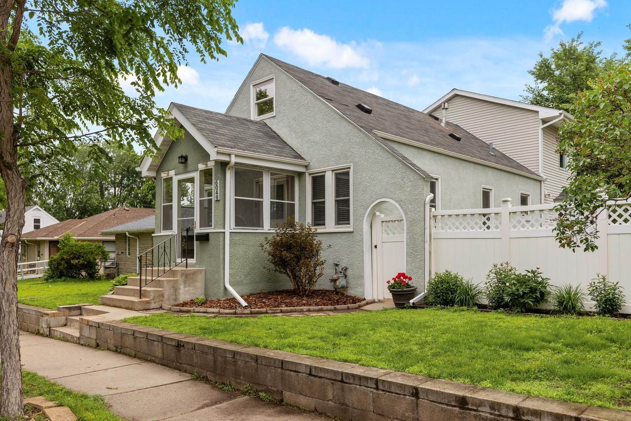 6049 Wentworth Avenue - Photo 1