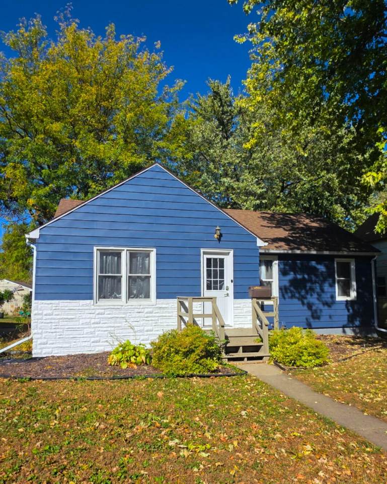 1007 2nd Avenue - Photo 1