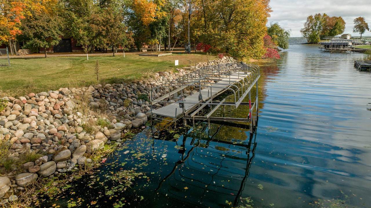 18005 Marina Way - Photo 1