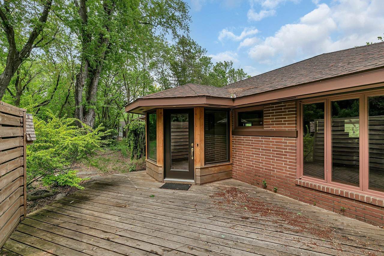 398 Riverside Avenue - Photo 1