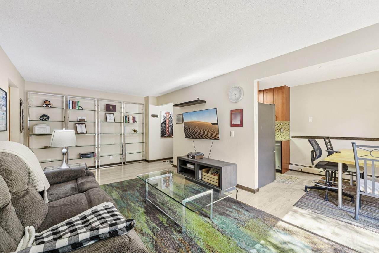 930 Westbrooke Way - Photo 1