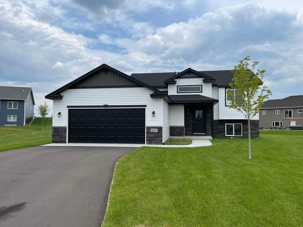 112 Woolgrass Way - Photo 1