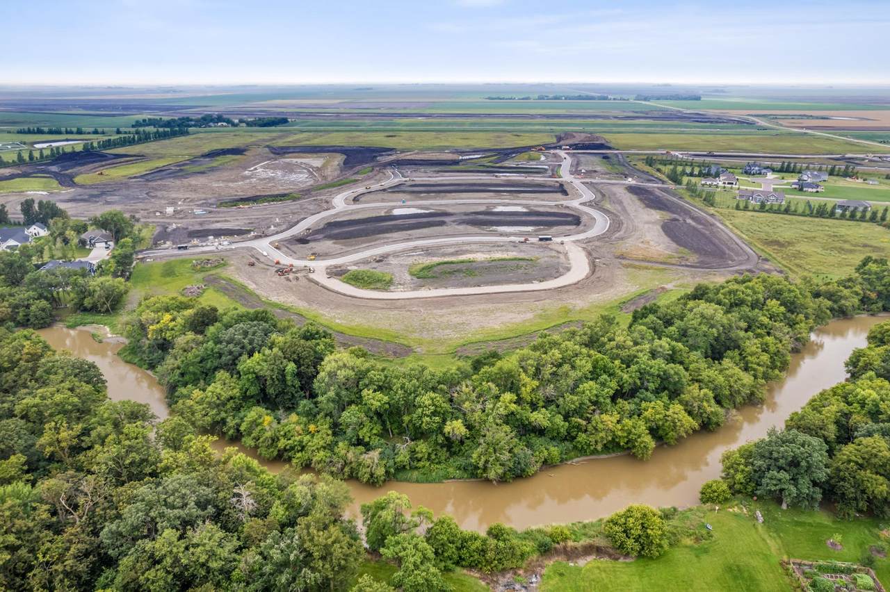 8160 Kirkwood Drive - Photo 1