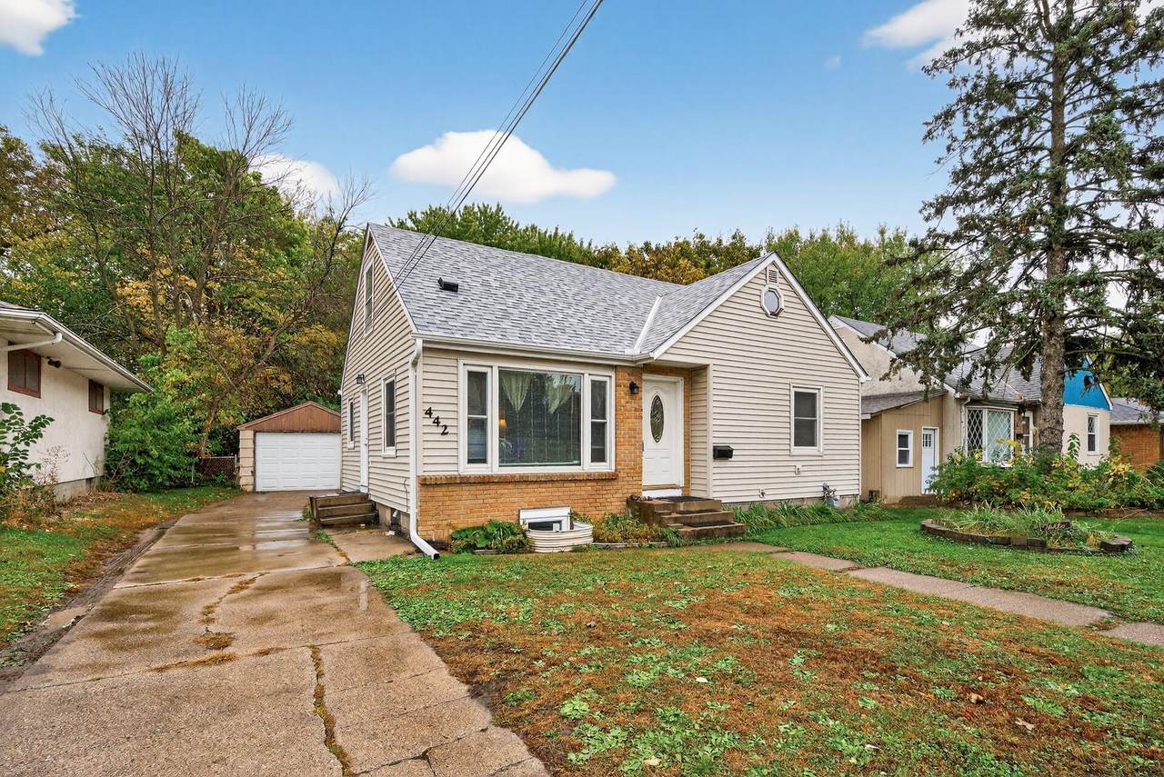 442 White Bear Avenue - Photo 1