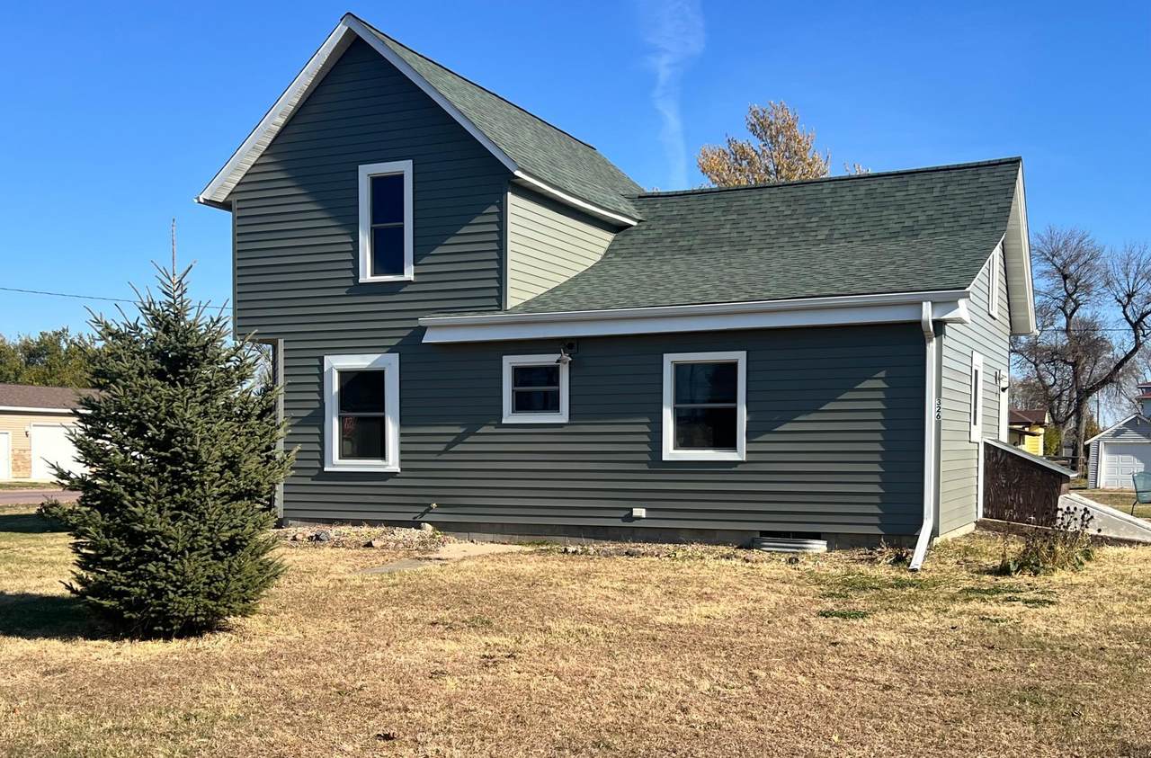 326 1st Street - Photo 1