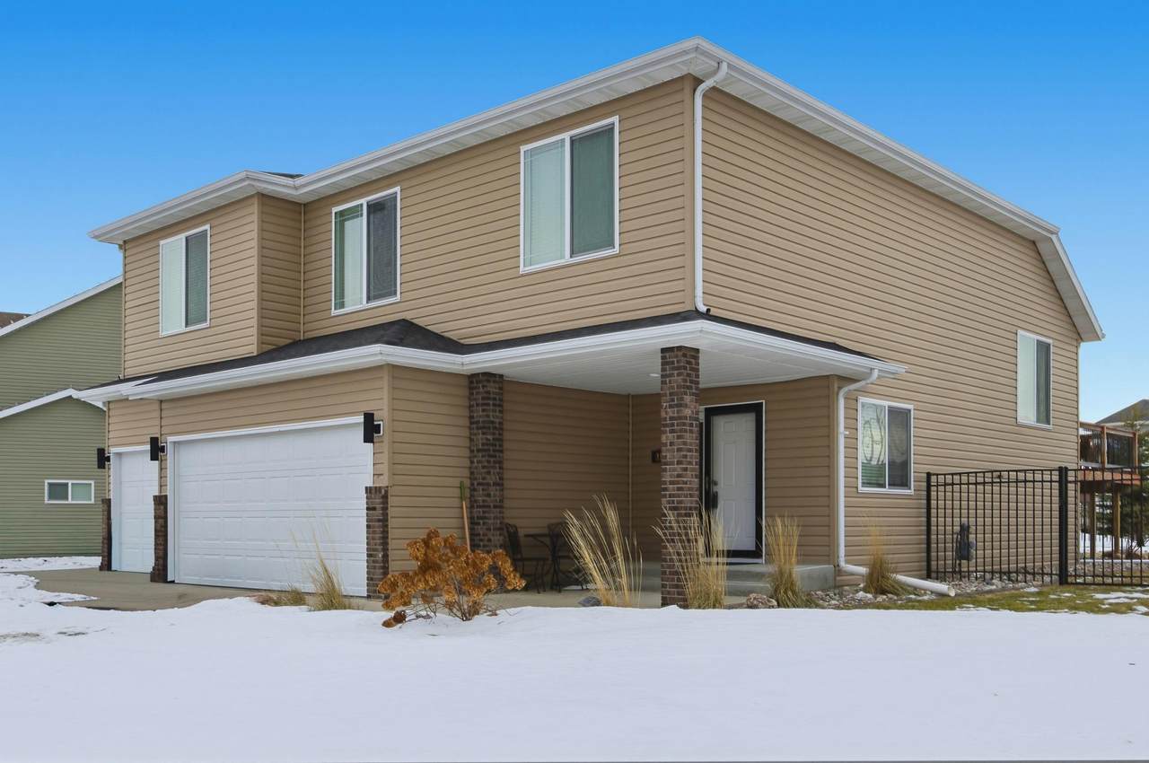 3502 8th Street - Photo 1