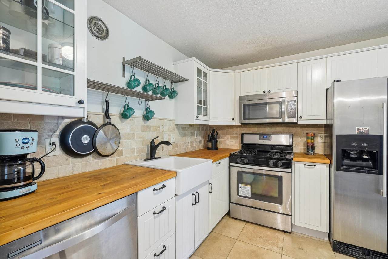 4004 Foss Road - Photo 1