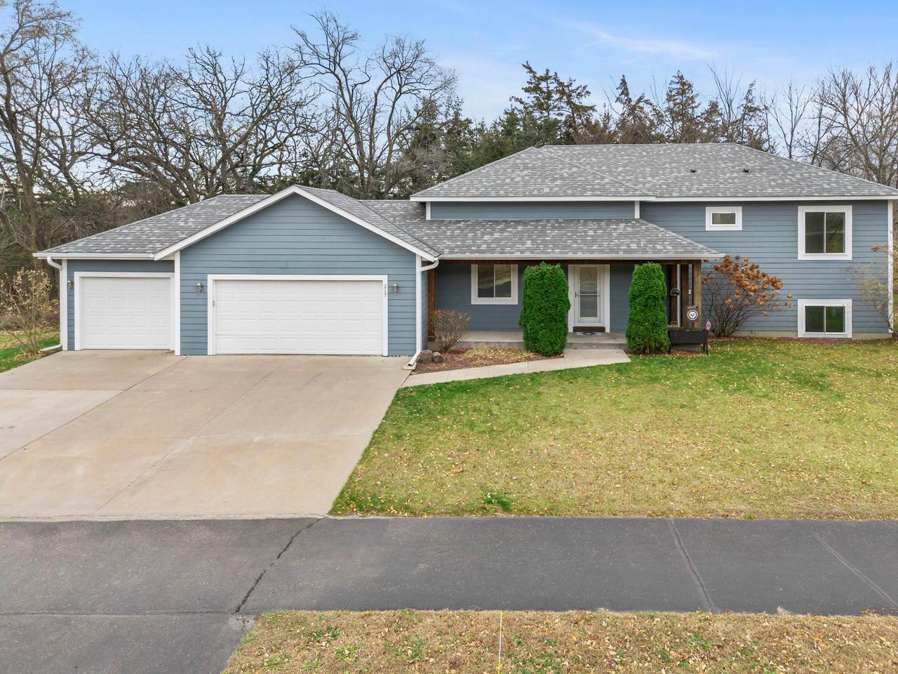 217 Primrose Lane - Photo 1