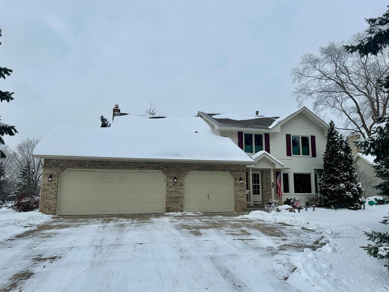 1147 Mary Place - Photo 1