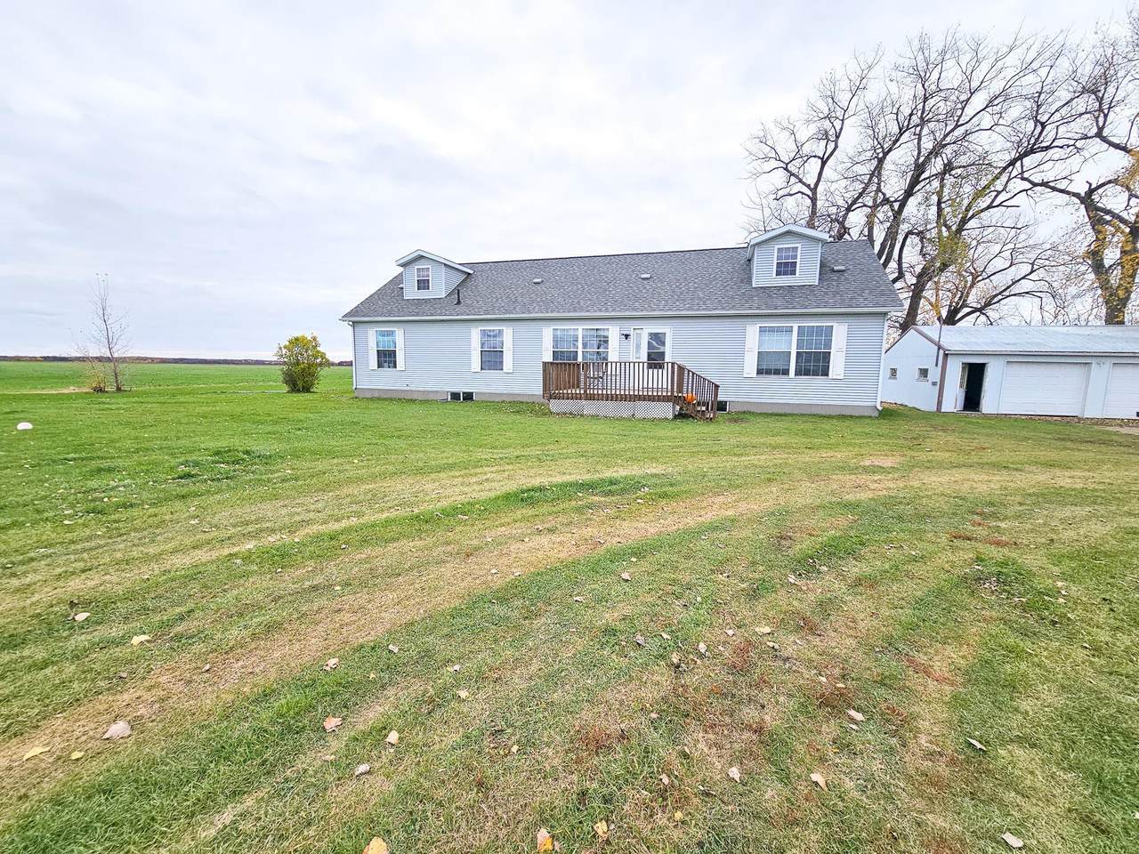 14099 140th Avenue - Photo 1