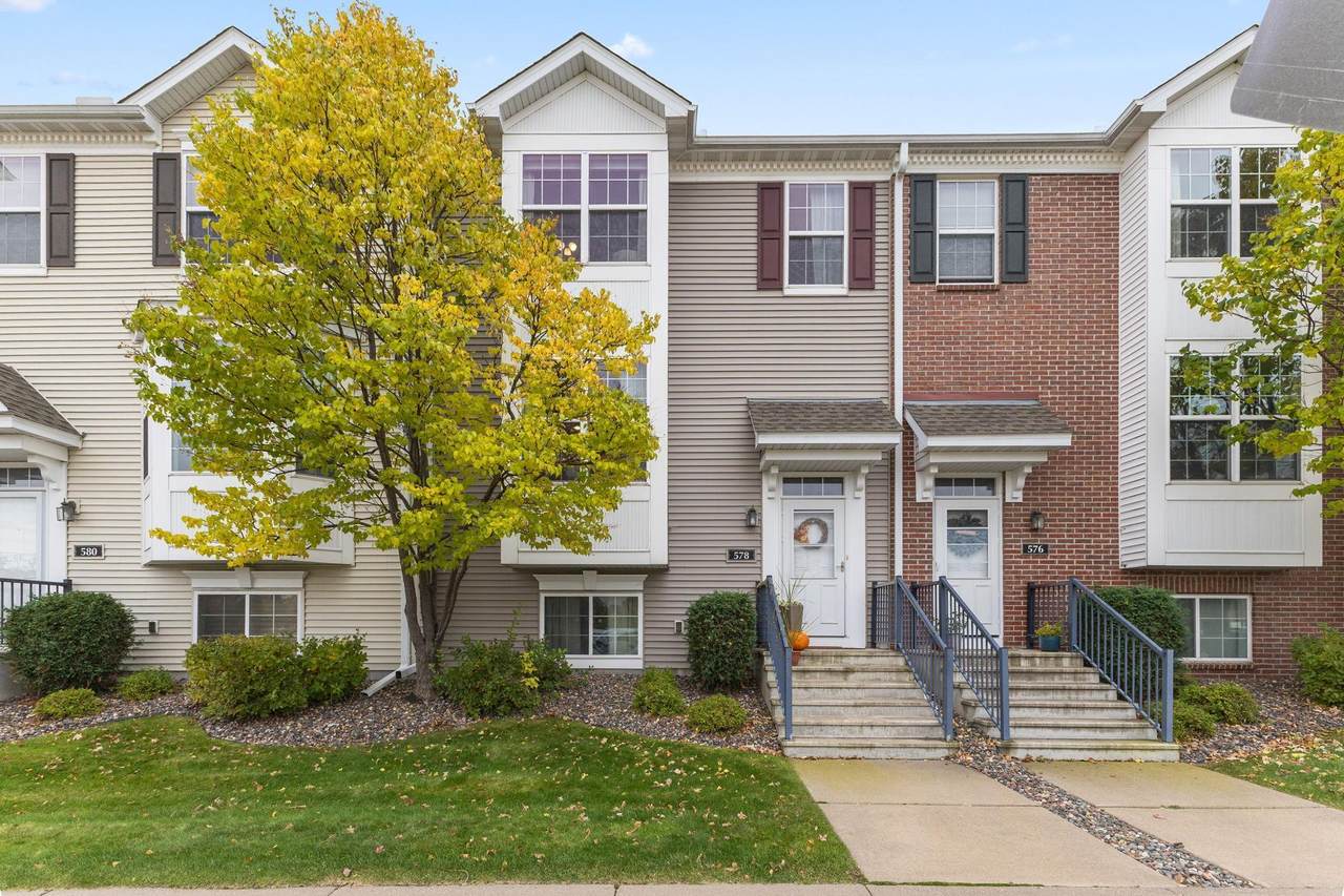 578 Huset Parkway - Photo 1