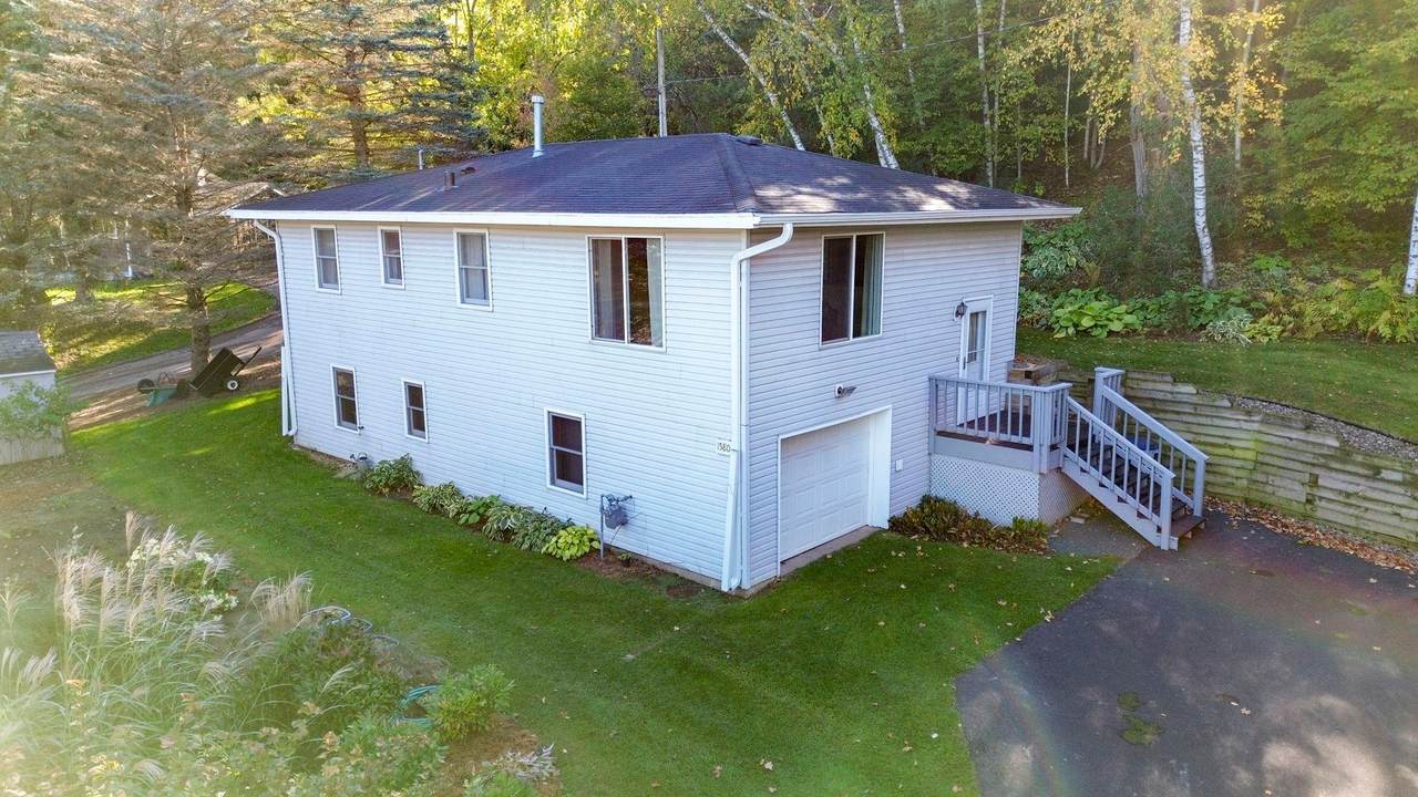 1580 Division Street - Photo 1