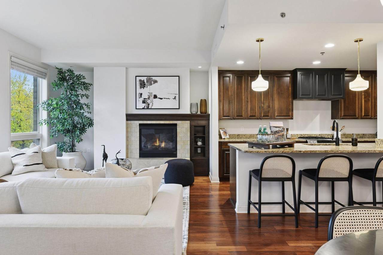 4201 Sunset Drive - Photo 1