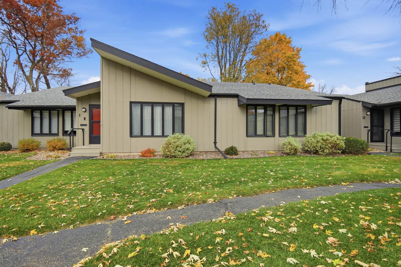 500 Oakland Place - Photo 1