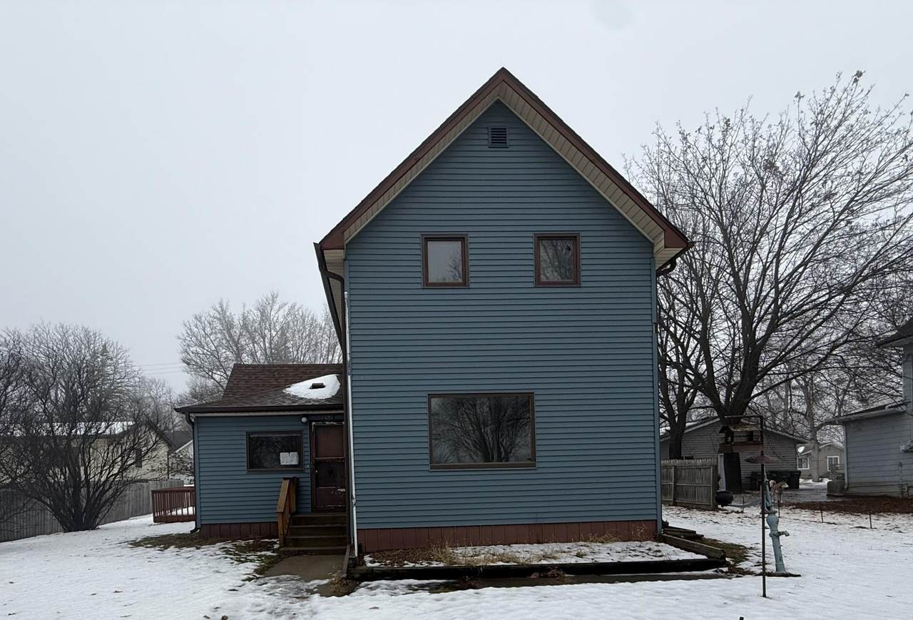 1521 10th Street - Photo 1