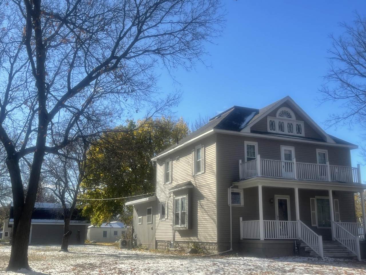 136 North Street - Photo 1