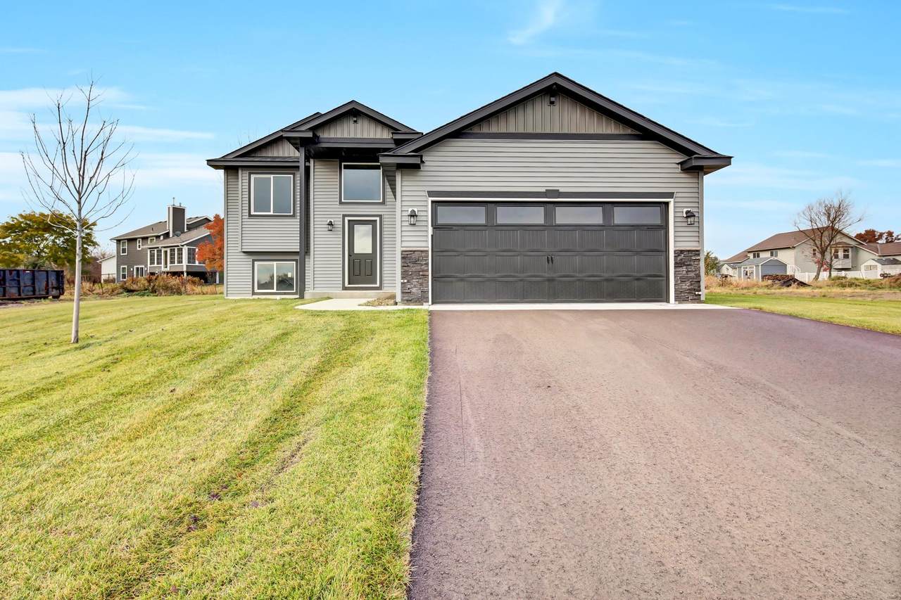 1319 Jasmine Lane - Photo 1