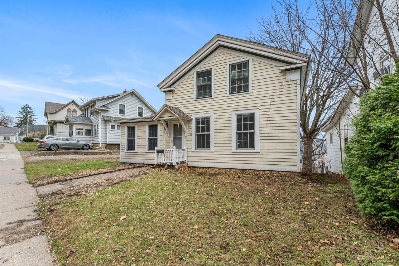 1130 4th Street - Photo 1