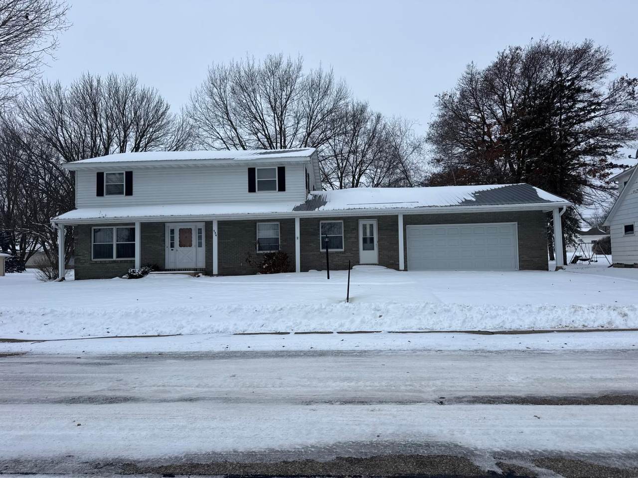 536 3rd Avenue - Photo 1