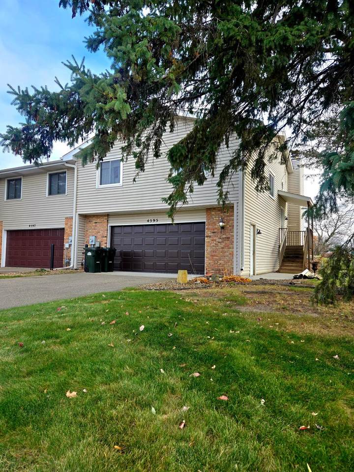 4595 Horizon Circle - Photo 1