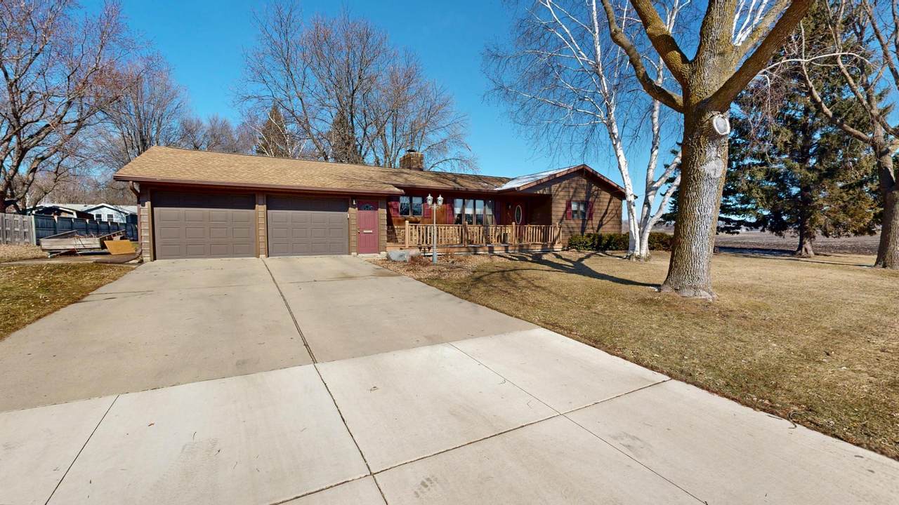 941 Mary Avenue - Photo 1