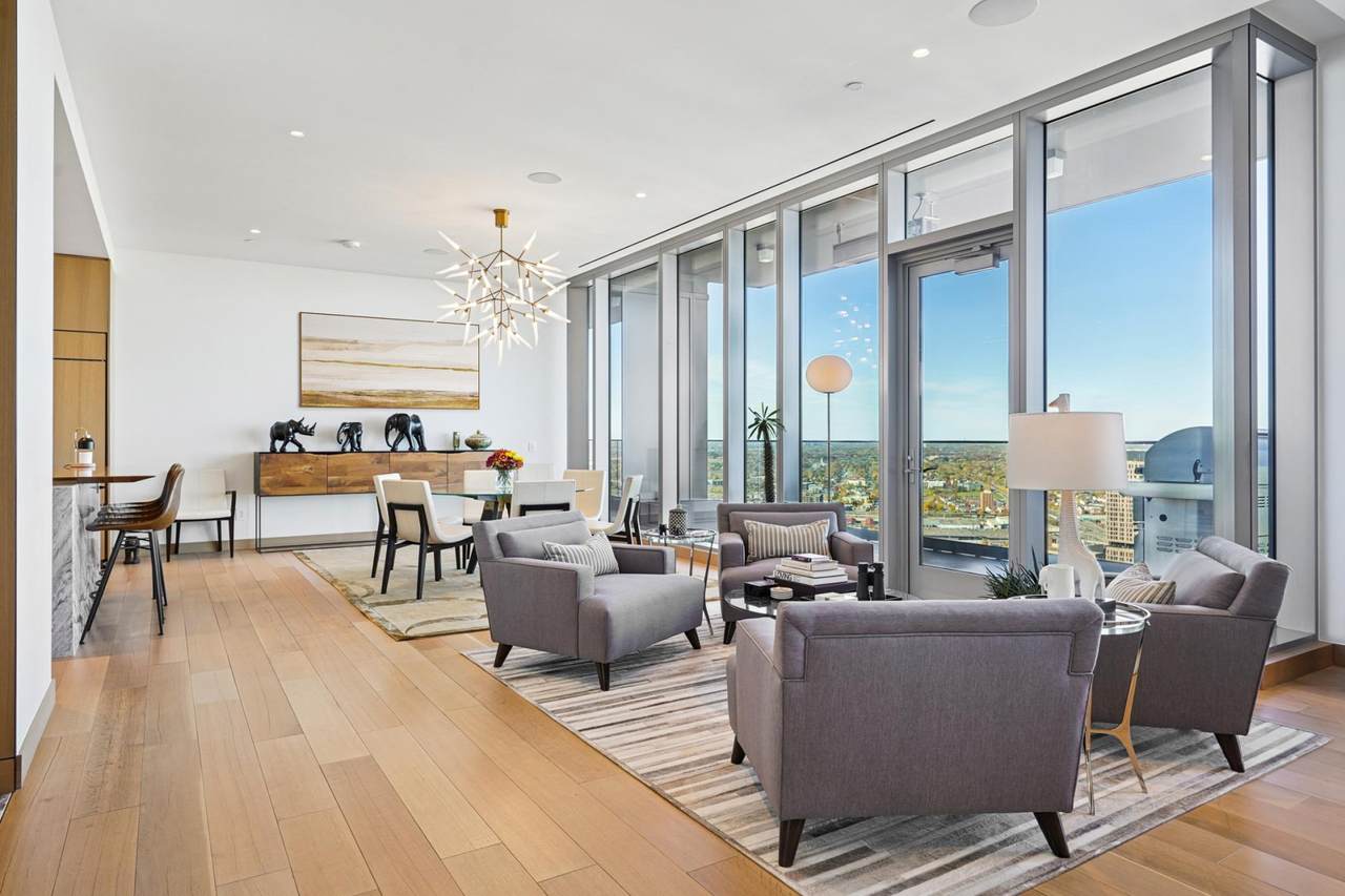 255 Hennepin Ave - Photo 1