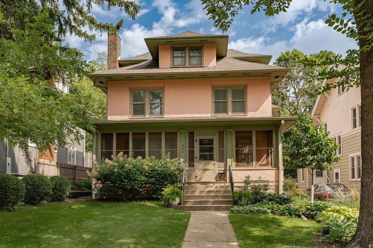 811 6th Street - Photo 1