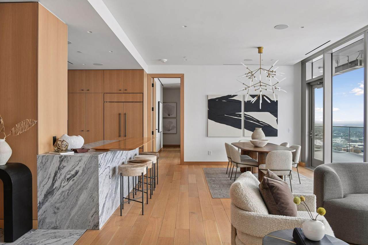 255 Hennepin Avenue - Photo 1