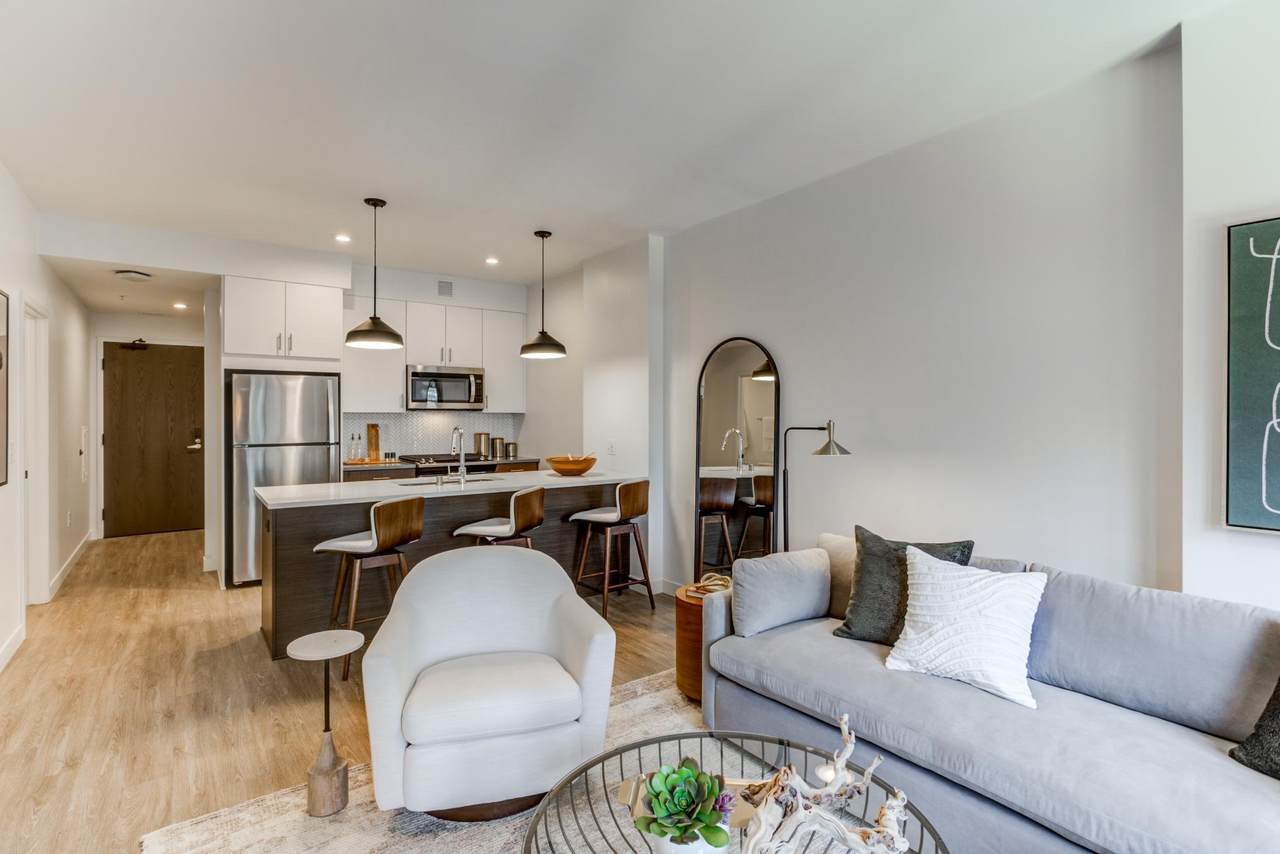 270 Hennepin Avenue - Photo 1