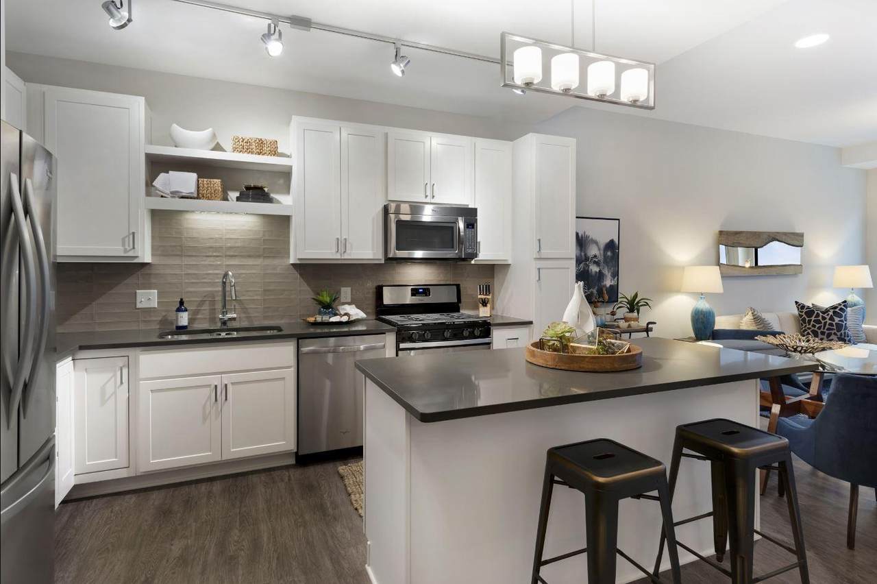 212 10th Avenue - Photo 1