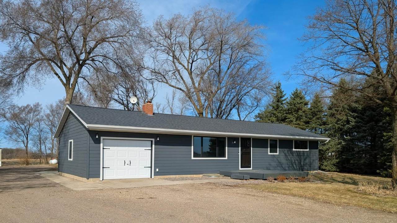 6005 30th Avenue - Photo 1