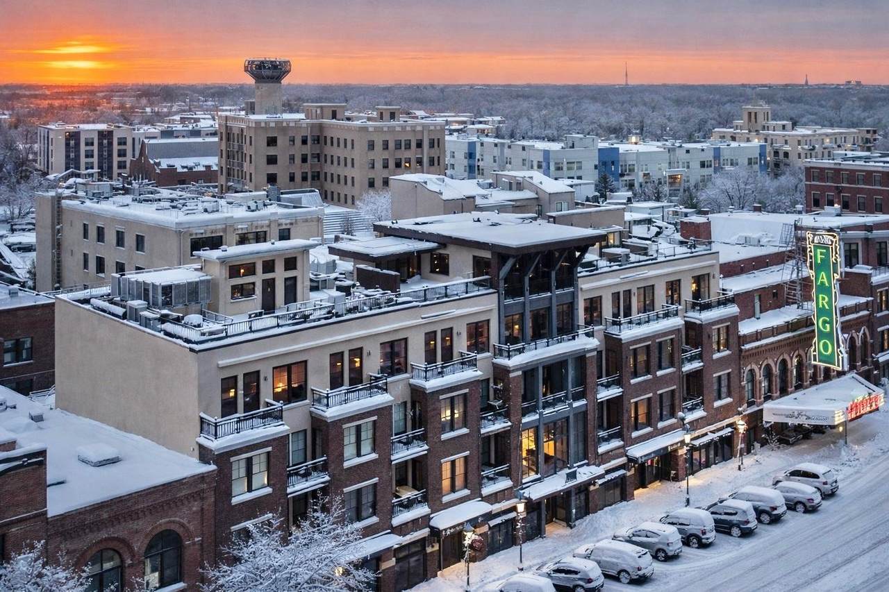 300 Broadway - Photo 1