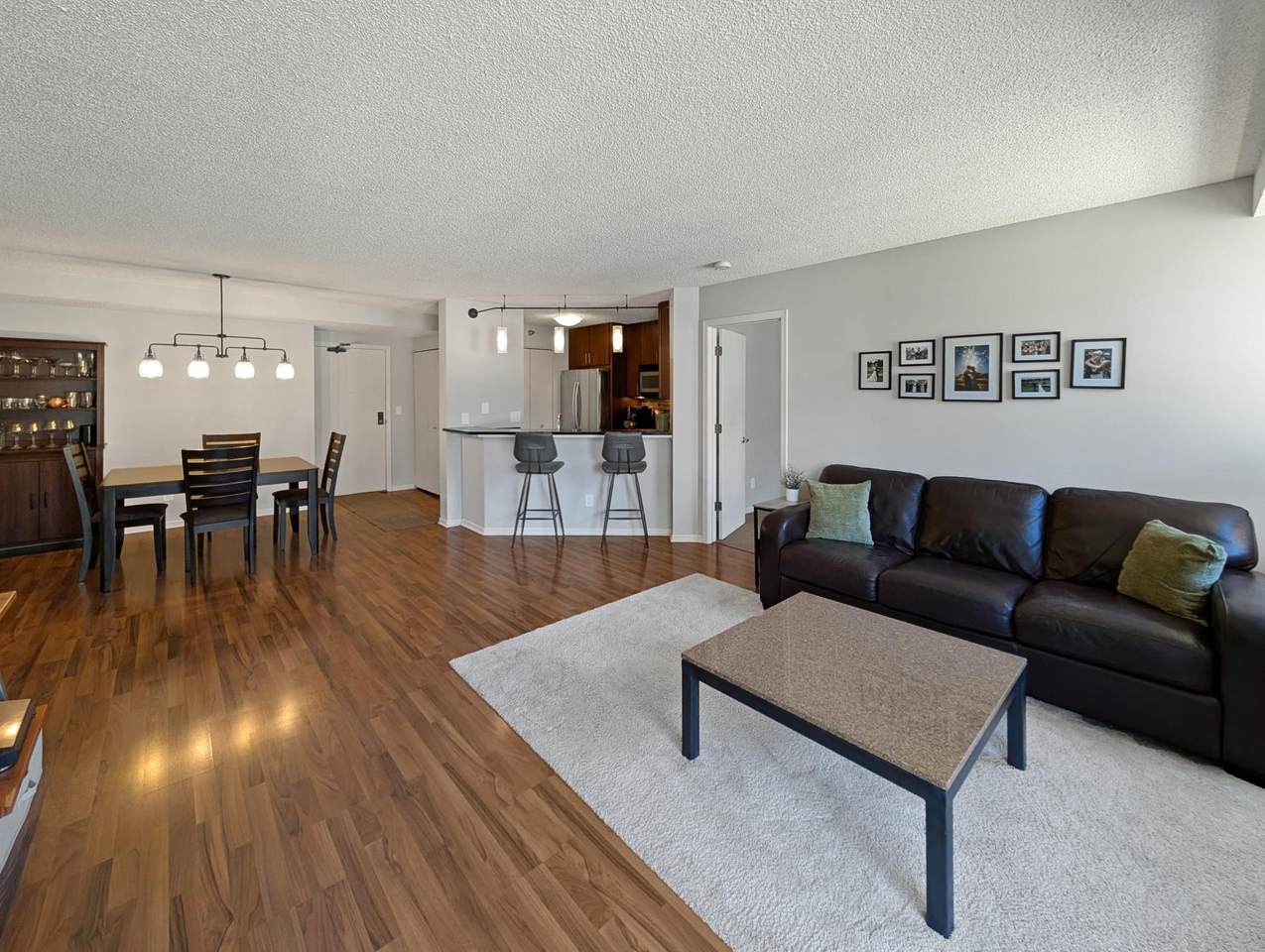 401 1st Street - Photo 1